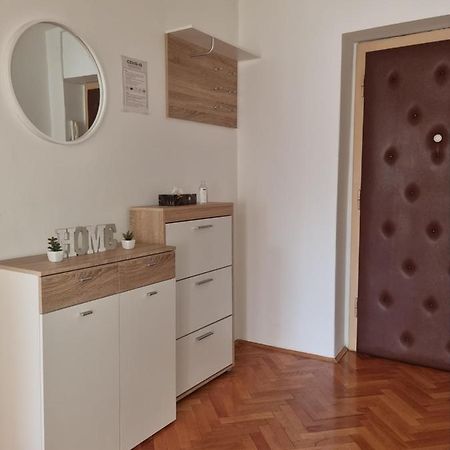 Apartment Stipe Split Bagian luar foto