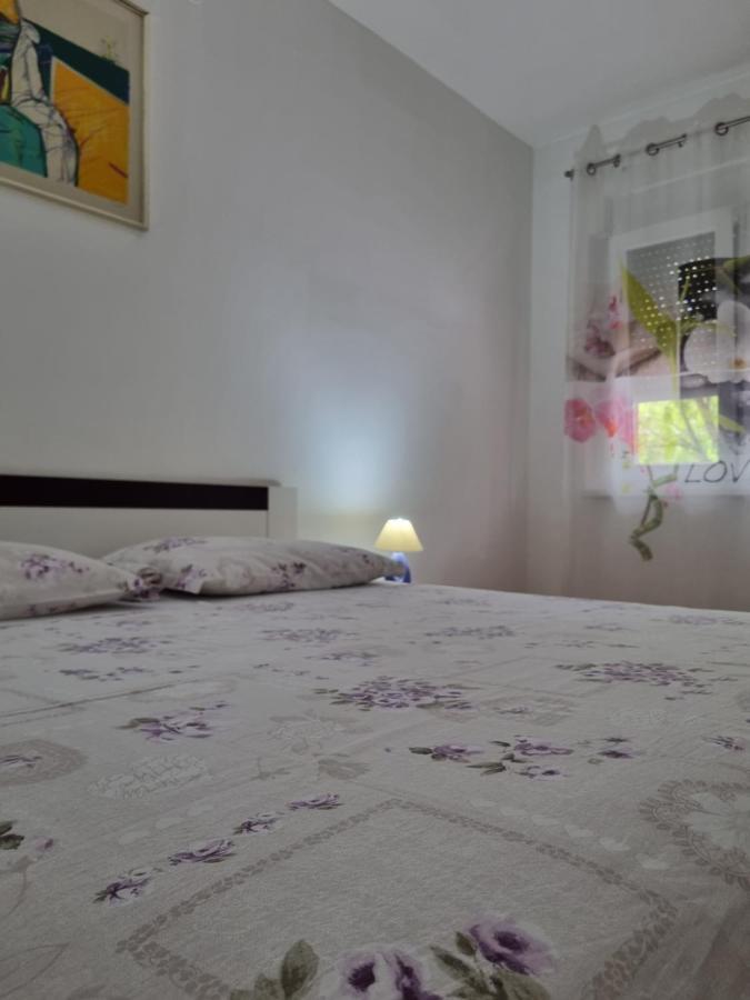 Apartment Stipe Split Bagian luar foto